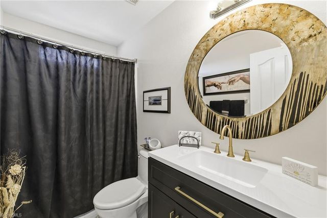 252 Brooks Landing Drive, Winston-salem, NC 27106