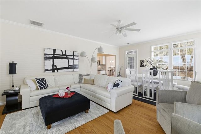 252 Brooks Landing Drive, Winston-salem, NC 27106