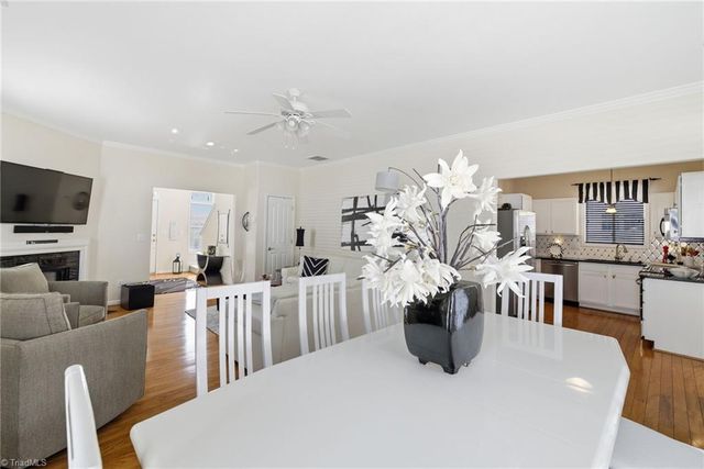 252 Brooks Landing Drive, Winston-salem, NC 27106