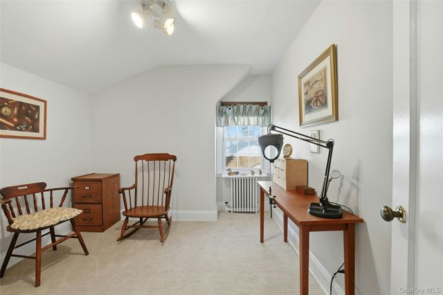 82 Spruce Avenue, Floral Park, NY 11001