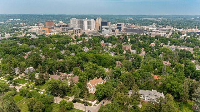 925 6th Street SW, Rochester, MN 55902