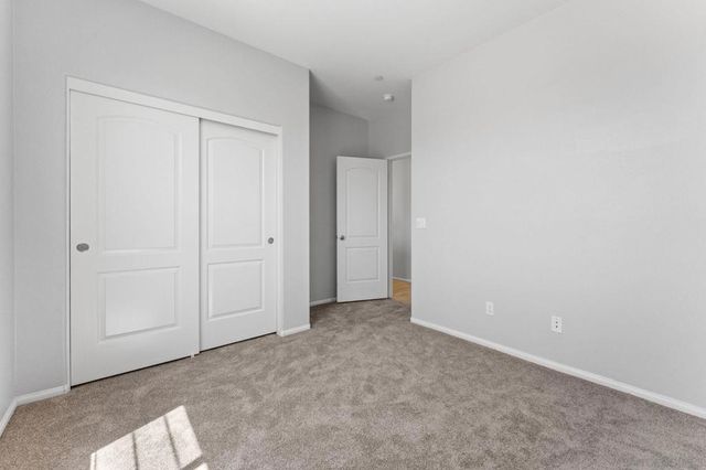 305 Paseo Gusto, Palm Desert, CA 92211
