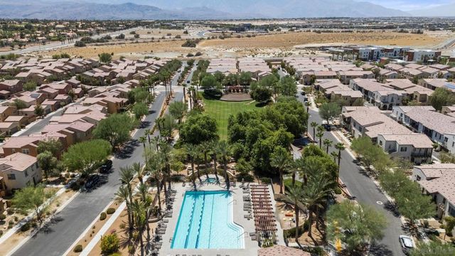 305 Paseo Gusto, Palm Desert, CA 92211