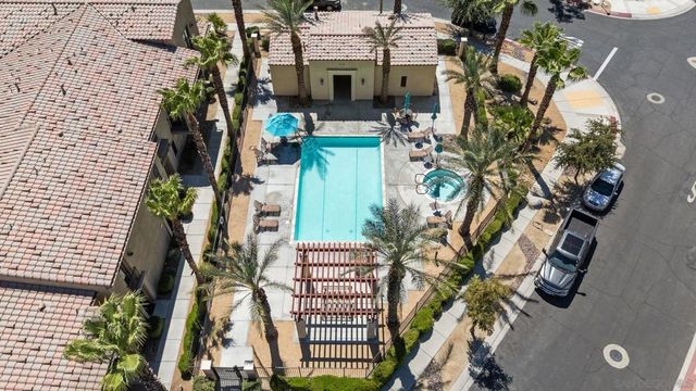 305 Paseo Gusto, Palm Desert, CA 92211