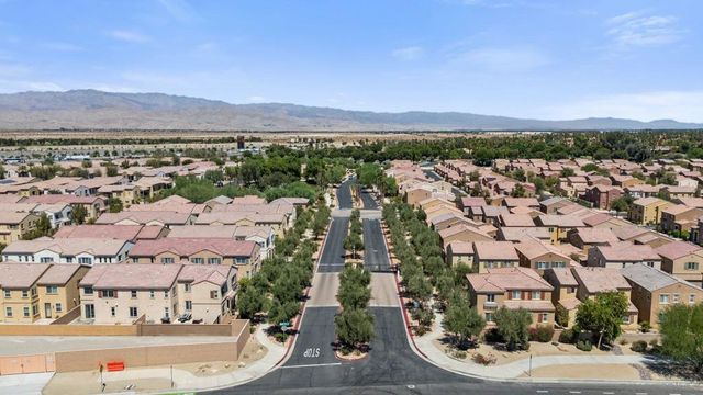 305 Paseo Gusto, Palm Desert, CA 92211