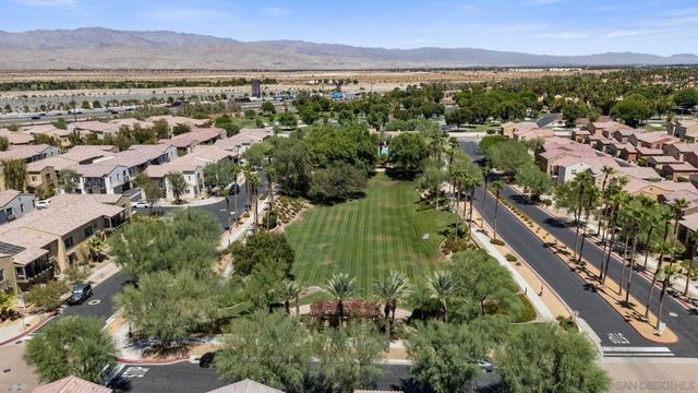 305 Paseo Gusto, Palm Desert, CA 92211