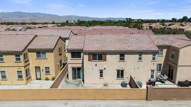 305 Paseo Gusto, Palm Desert, CA 92211