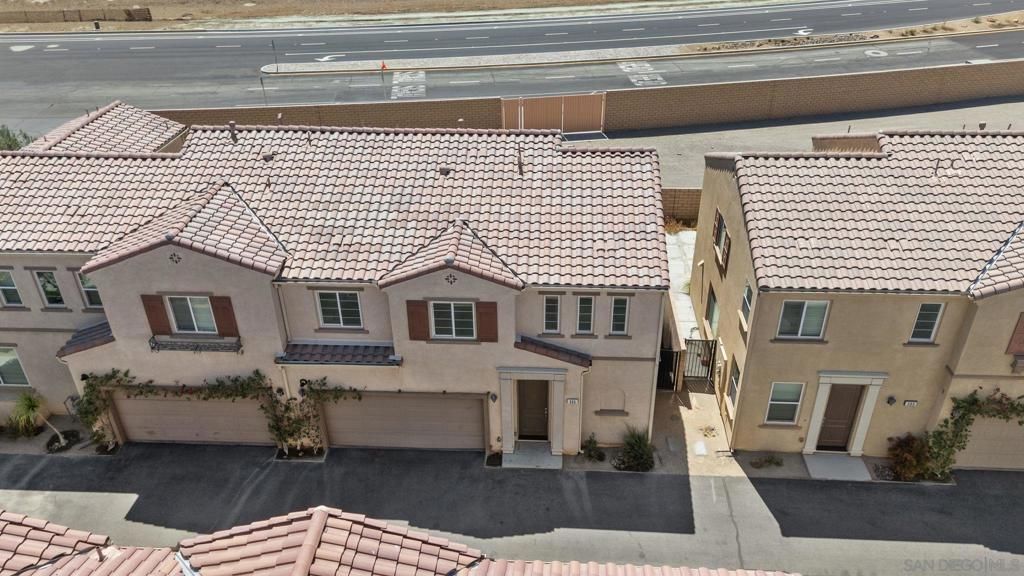 305 Paseo Gusto, Palm Desert, CA 92211