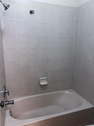 3459 PARKRIDGE CIR 103, Sarasota, FL 34243