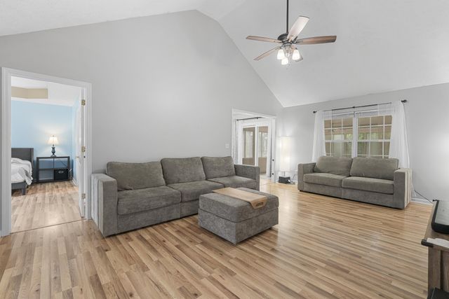 108 Trailside Dr, Murfreesboro, TN 37130