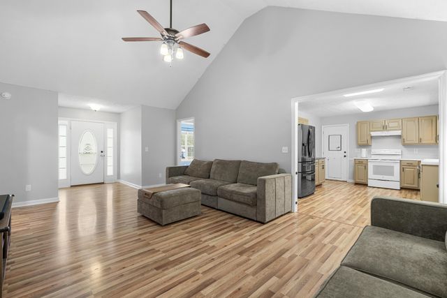 108 Trailside Dr, Murfreesboro, TN 37130