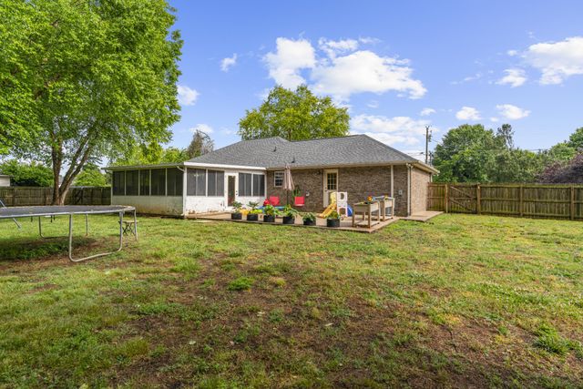 108 Trailside Dr, Murfreesboro, TN 37130