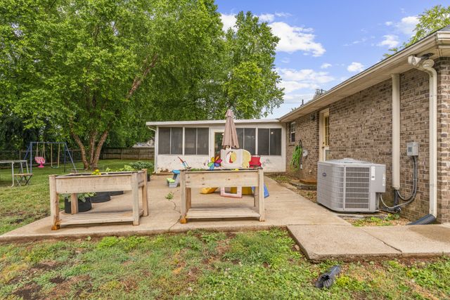 108 Trailside Dr, Murfreesboro, TN 37130