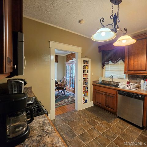 2116 GREENVILLE Street, Montgomery, AL 36107