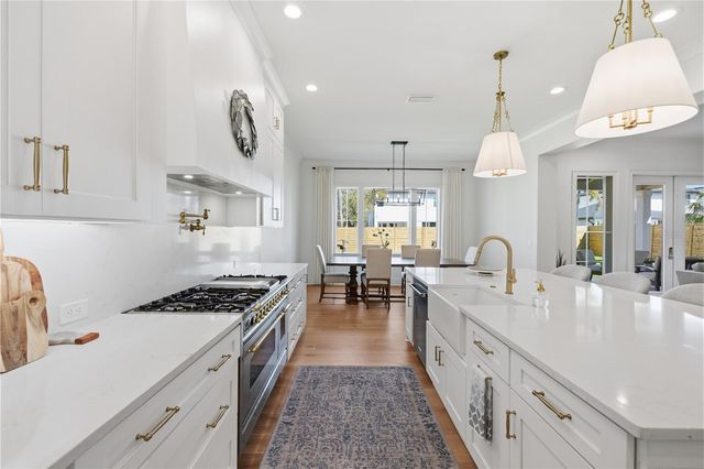 807 W WEST STREET, Tampa, FL 33602