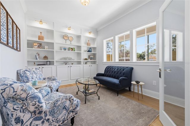 807 W WEST STREET, Tampa, FL 33602