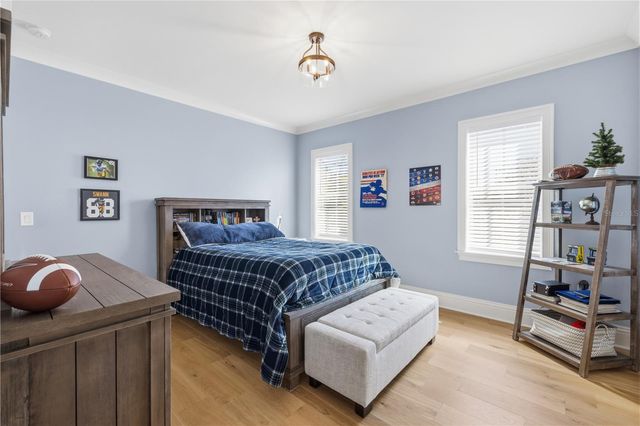 807 W WEST STREET, Tampa, FL 33602