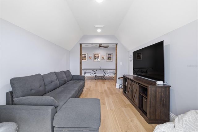 807 W WEST STREET, Tampa, FL 33602