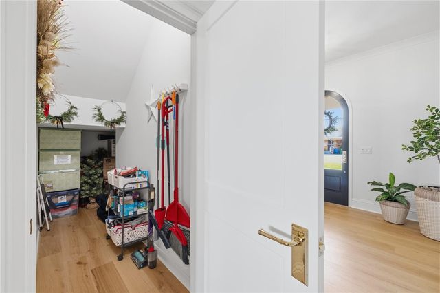 807 W WEST STREET, Tampa, FL 33602