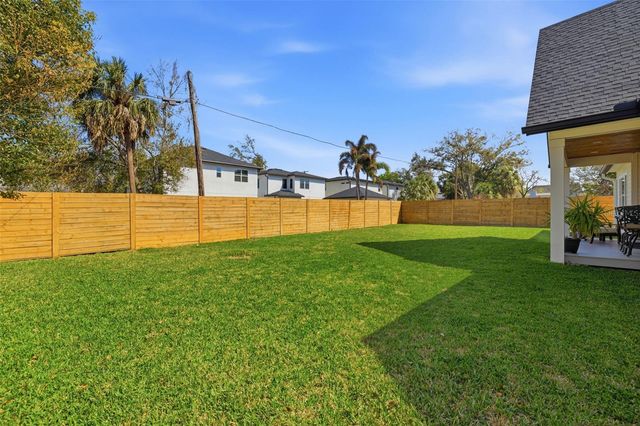 807 W WEST STREET, Tampa, FL 33602