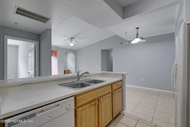 10075 GATE Parkway N 812, Jacksonville, FL 32246