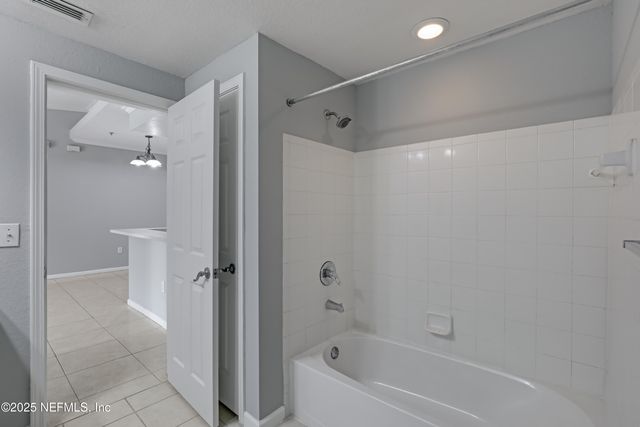 10075 GATE Parkway N 812, Jacksonville, FL 32246