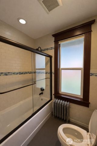 812 E Gwinn Place, Seattle, WA 98102