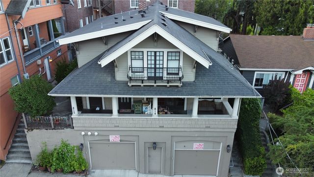 812 E Gwinn Place, Seattle, WA 98102