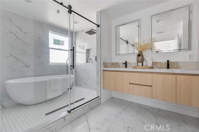 1014 W 223rd Street 1, Torrance, CA 90502