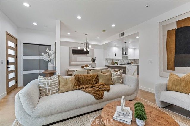 1014 W 223rd Street 1, Torrance, CA 90502