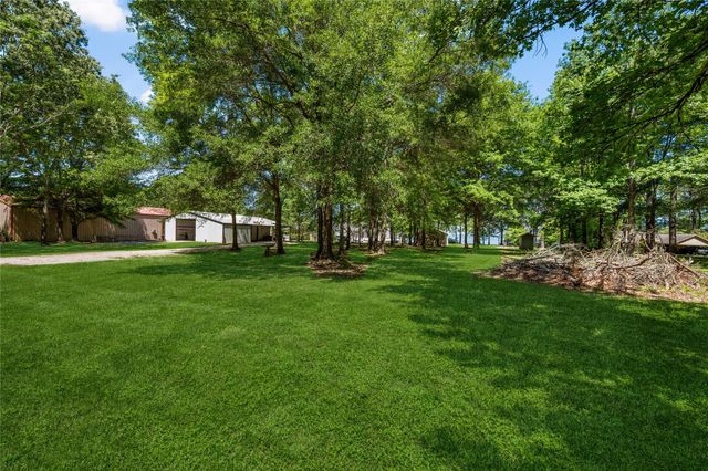 101 Oak Arbor Lane, Coldspring, TX 77331