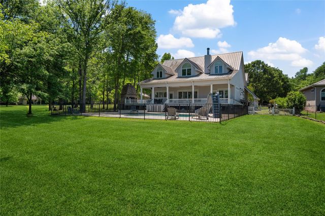 101 Oak Arbor Lane, Coldspring, TX 77331