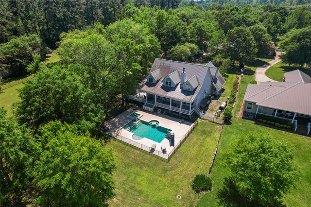 101 Oak Arbor Lane, Coldspring, TX 77331