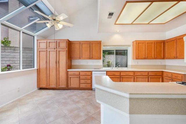 394 Moonstone Bay Dr., Oceanside, CA 92057