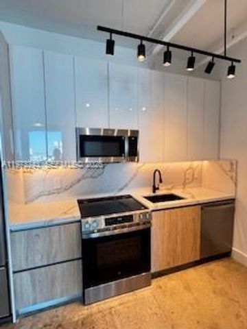 700 NE 25th St 1701, Miami, FL 33137