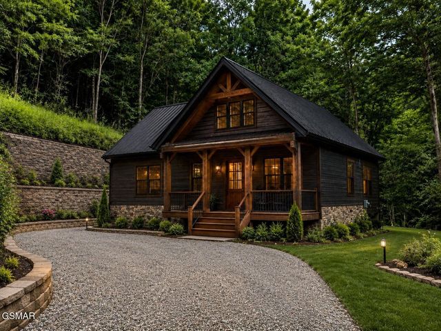 520 Verless Ogle Road, Sevierville, TN 37876