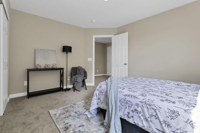 619 Black Hawk Drive, Marysville, OH 43040