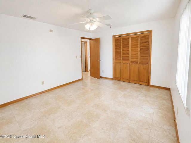 458 Borraclough Avenue NW, Palm Bay, FL 32907