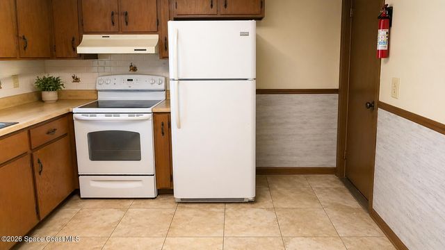 458 Borraclough Avenue NW, Palm Bay, FL 32907