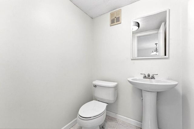 1681 NW 70th Avenue 102, Plantation, FL 33313