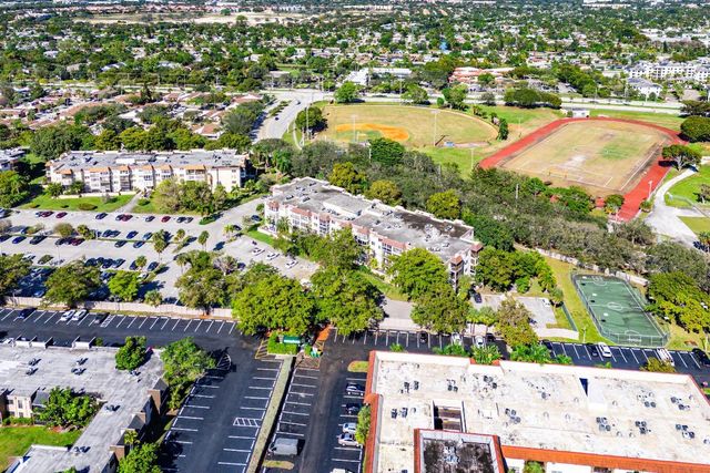 1681 NW 70th Avenue 102, Plantation, FL 33313