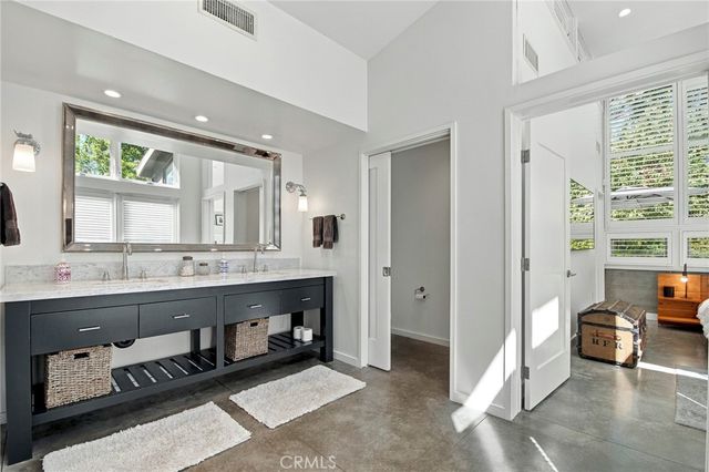 5128 Hillard, La Canada Flintridge, CA 91011
