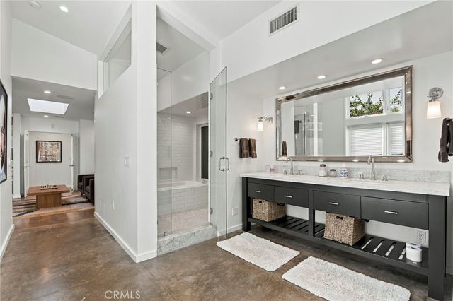 5128 Hillard, La Canada Flintridge, CA 91011