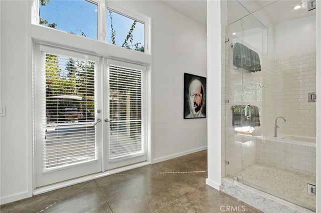 5128 Hillard, La Canada Flintridge, CA 91011