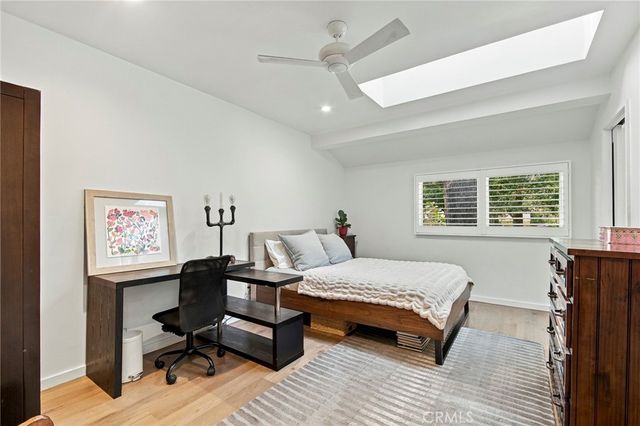 5128 Hillard, La Canada Flintridge, CA 91011