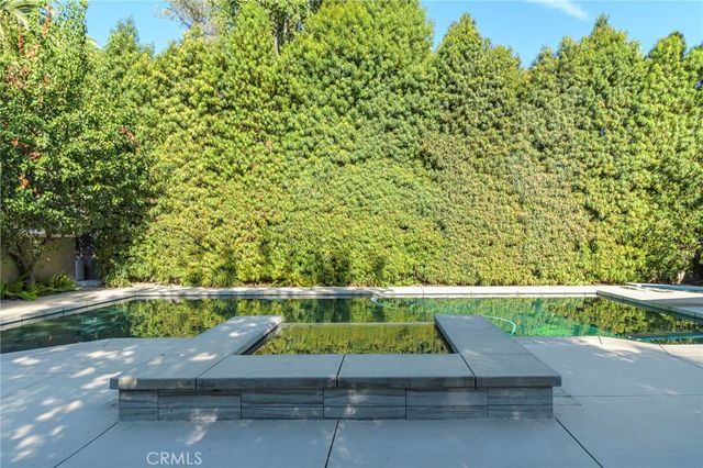 5128 Hillard, La Canada Flintridge, CA 91011