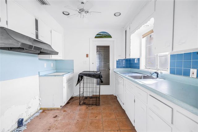 116 59TH AVENUE, St Pete Beach, FL 33706