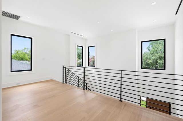 1116 Highland Street, Houston, TX 77009