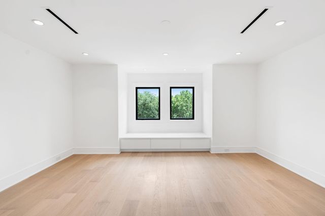 1116 Highland Street, Houston, TX 77009