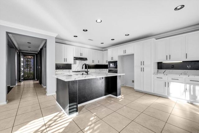 28030 Dawn Pass Drive, Menifee, CA 92585